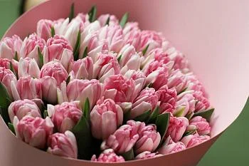 Поздравление с Международным женским днем