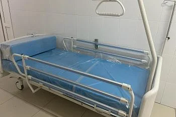Черняховская больница получила пять функциональных кроватей