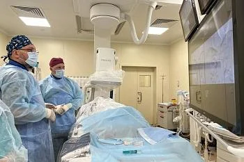 Врачи онкоцентра освоили еще одну уникальную методику и теперь точечно разрушают опухоли с помощью тока