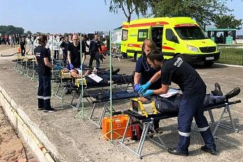 Специалисты территориального центра медицины катастроф приняли участие в учениях по спасанию на море Специалисты территориального центра медицины катастроф приняли участие в учениях по спасанию на море